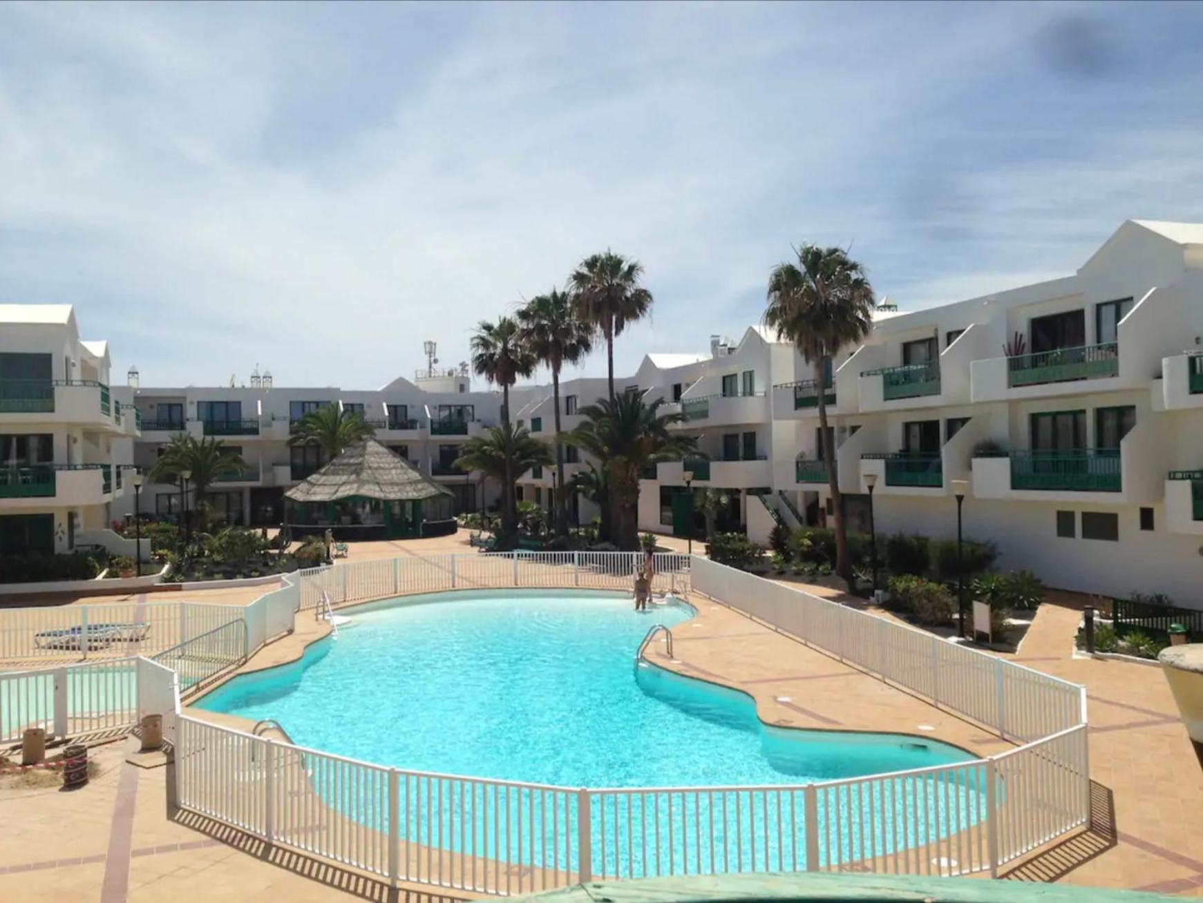 Ground Floor Apartment With Pool, Next To The Beach Costa Teguise Εξωτερικό φωτογραφία